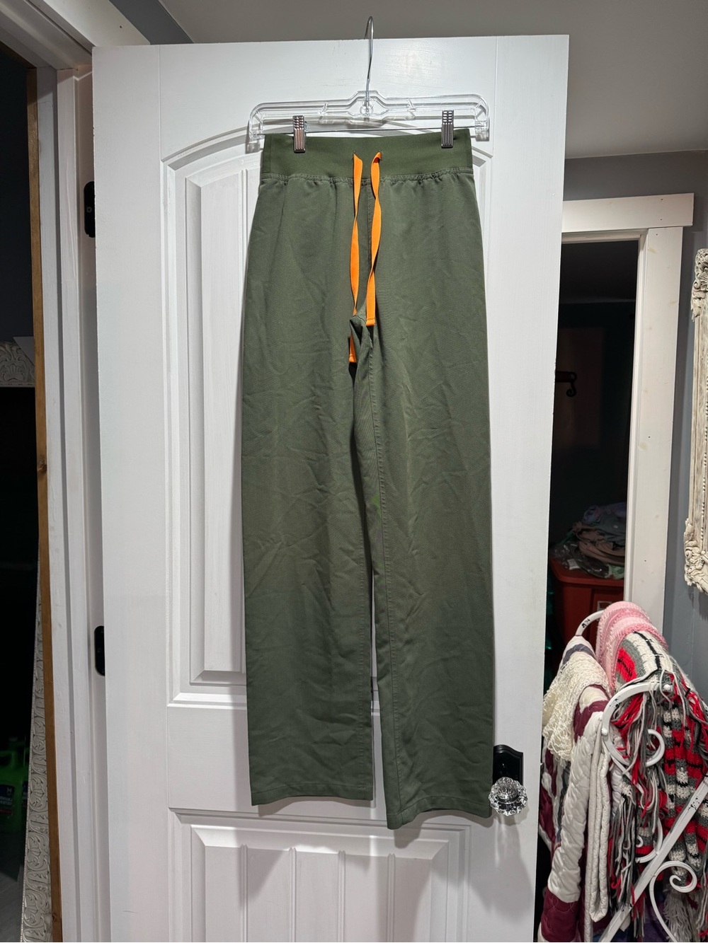 Figs Scrub Pants in Moss